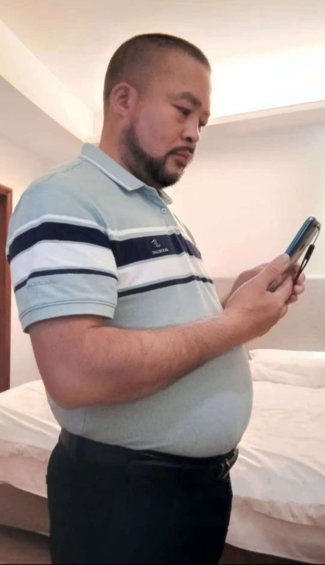 ��������